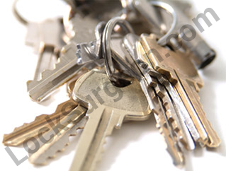 Calgary Locks with variety of key styles Weiser Qwickset Schlage Y1 and other common keys can be rekeyd.